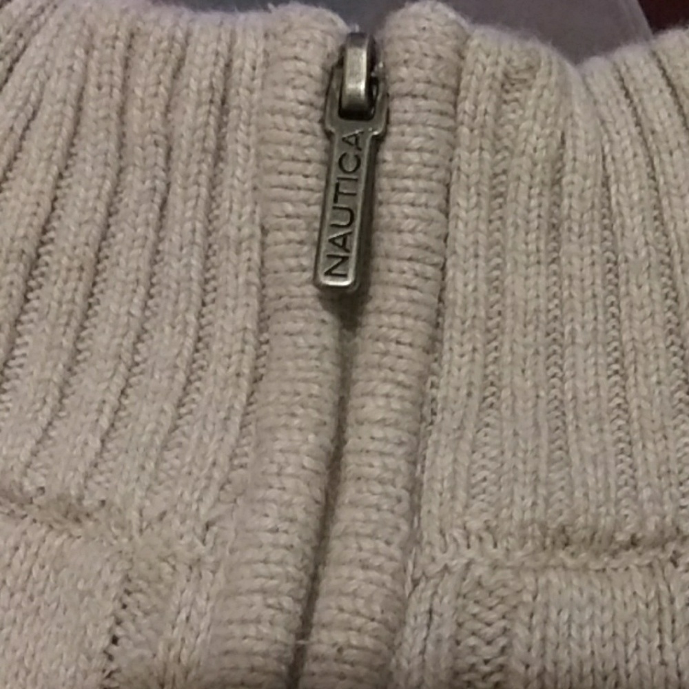 Sweater - Picture 2 of 3